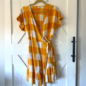 Old Navy Yellow &White Checkered Wrap Dress